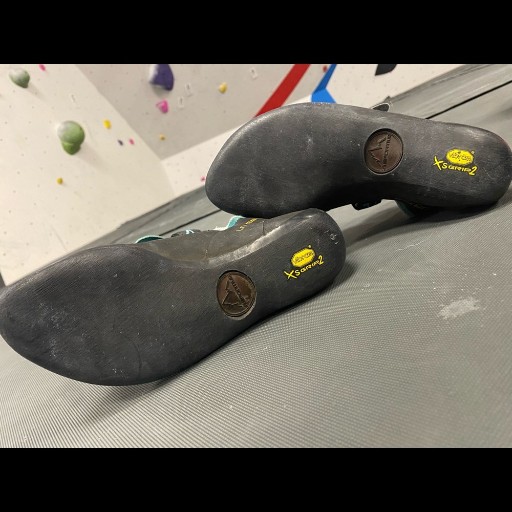 size 7 womens climbing shoes